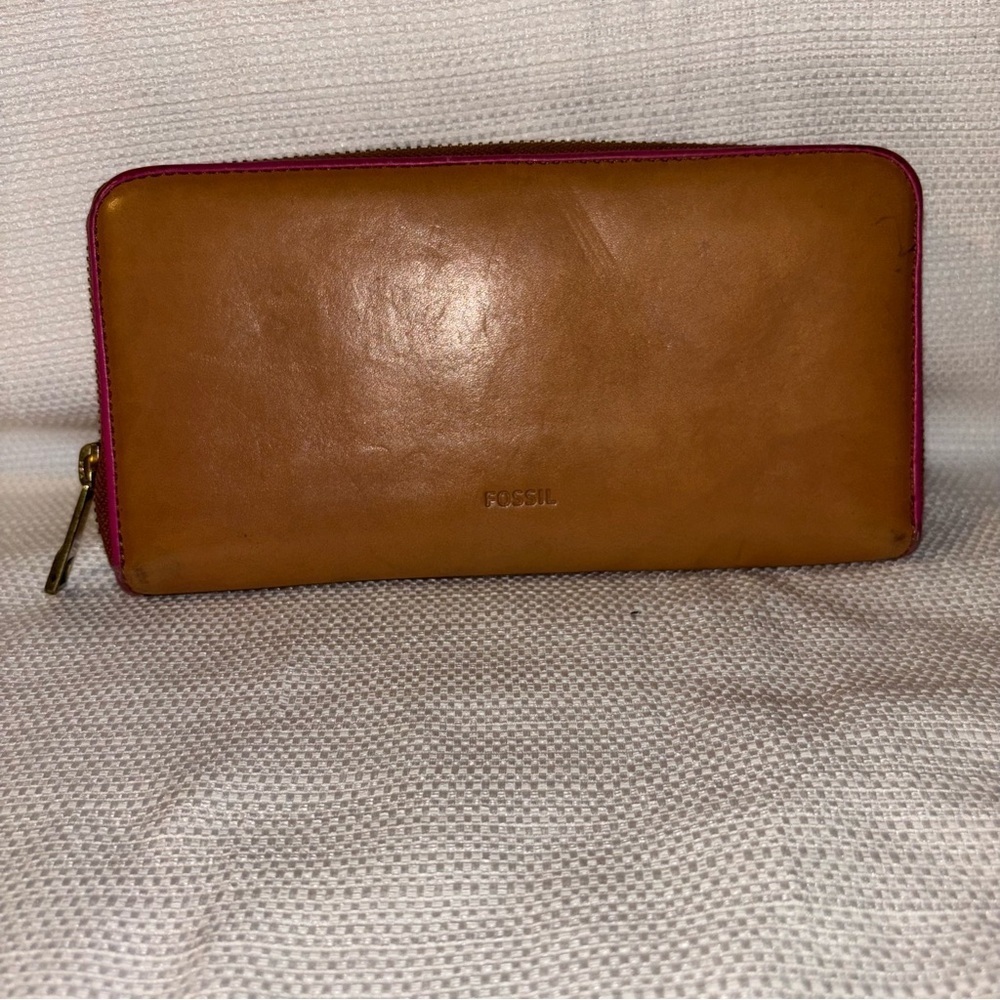 FOSSIL EMMA Large Zip RFID Clutch Wallet Wristlet in Tan Leather